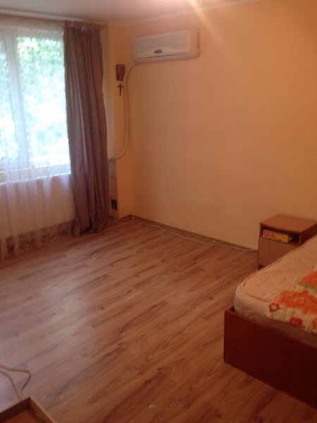 Aleea Cricovul Sarat, Bucuresti, sector 4.